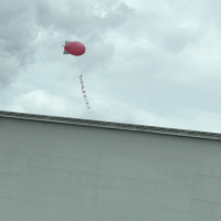 空に浮かぶバルーン