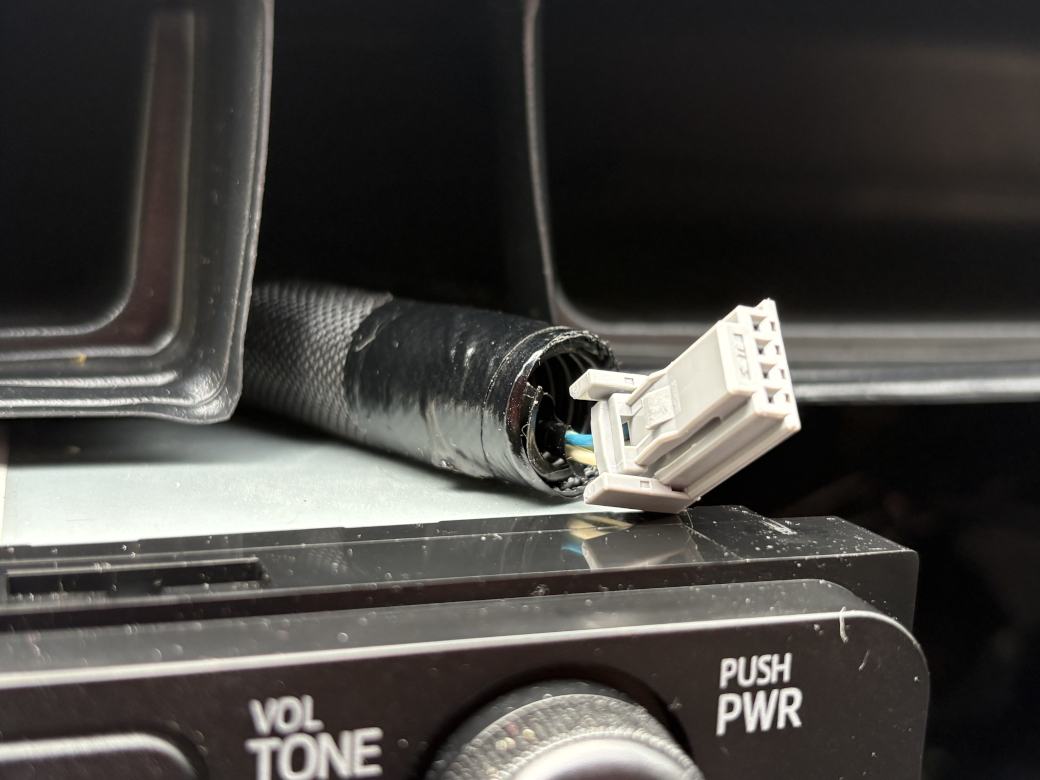 ハザードスイッチ配線